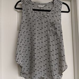 🌺Lush (Nordstrom) Black & White sleeveless blouse